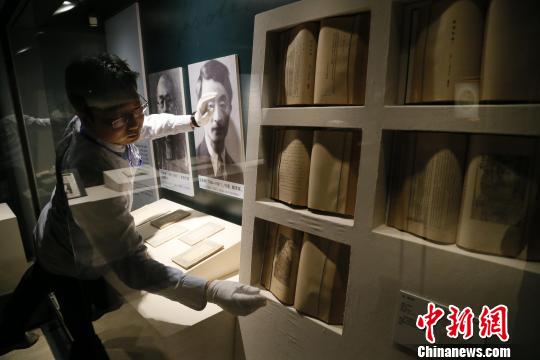 莎士比亞、拜倫等英國(guó)文學(xué)巨匠手稿首次在華展出