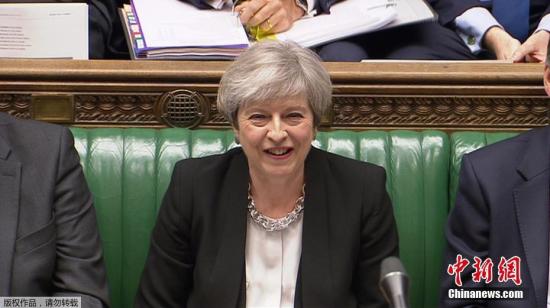 這一宣布在事先并無征兆，在過去幾個(gè)月，英國首相府發(fā)言人多次表示不會(huì)提前舉行大選。但在經(jīng)歷了一個(gè)復(fù)活節(jié)假期之后，特雷莎·梅的態(tài)度出現(xiàn)了180度的大轉(zhuǎn)折。