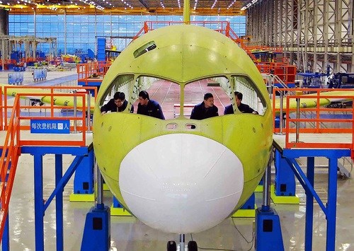 C919機頭部前臉設計令飛行員視野更開闊。