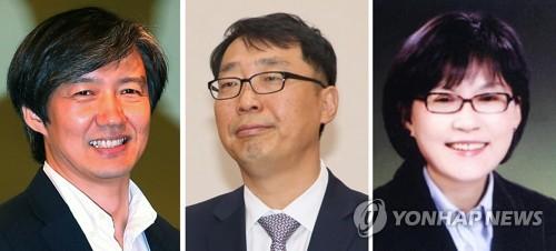 從左依次為新任民政首秘曹國、宣傳首秘尹永燦、人事首秘趙顯玉。（圖片來源：韓聯社）