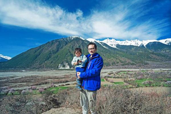 重慶夫妻帶兩歲兒子上西藏探險 爬雪山穿越無人區 