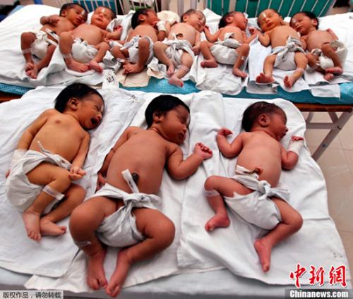 資料圖片：醫院內的新生兒。