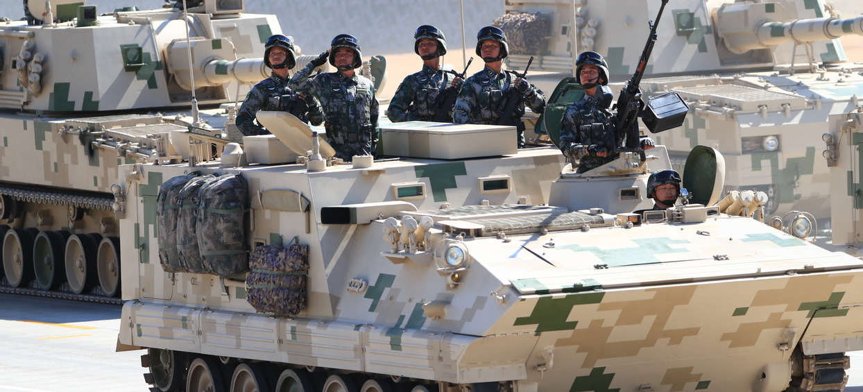        慶祝中國人民解放軍建軍90周年閱兵舉行