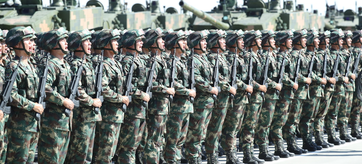          慶祝中國人民解放軍建軍90周年閱兵舉行