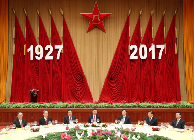 國防部舉行盛大招待會 熱烈慶祝中國人民解放軍建軍90周年