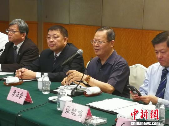 會臺灣律師代表對大陸司法行政部門為推動臺灣中青年法律人才來大陸考試實習從業、融入大陸經濟社會發展所做的真誠努力表示感謝。　芊燁 攝