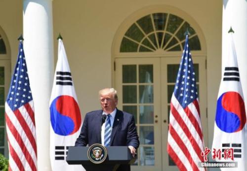當地時間6月30日，美國總統特朗普在白宮會見韓國總統文在寅，并出席聯合記者會。圖為特朗普在聯合記者會上發表講話。<a target='_blank' href='http://www.chinanews.com/'>中新社</a>記者 刁海洋 攝