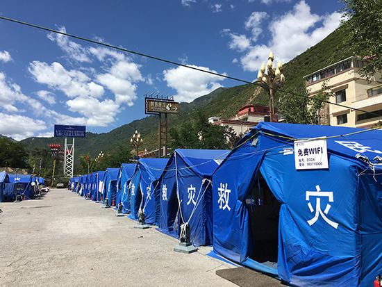 九寨溝震后一個月:景區仍關閉 店鋪生意大不如前