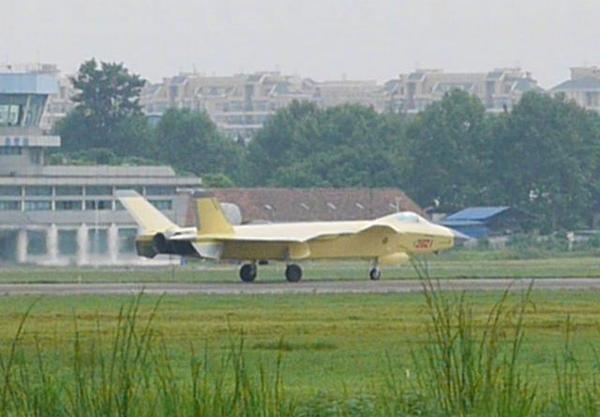 美媒:殲20戰機換裝國產發動機 推力可超14噸