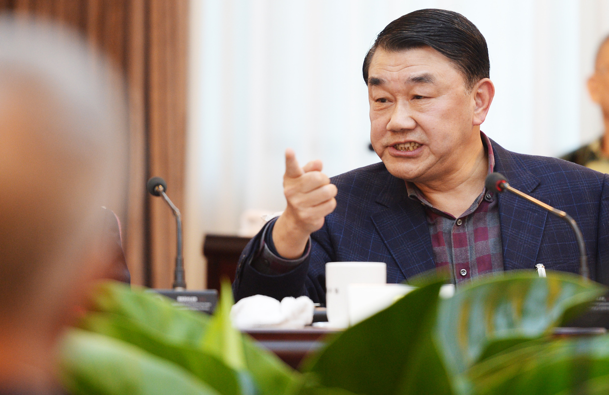 劉曉榕常委在分組討論會上發(fā)言