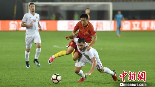 國足世預賽后首次亮相0:2負于塞爾維亞隊