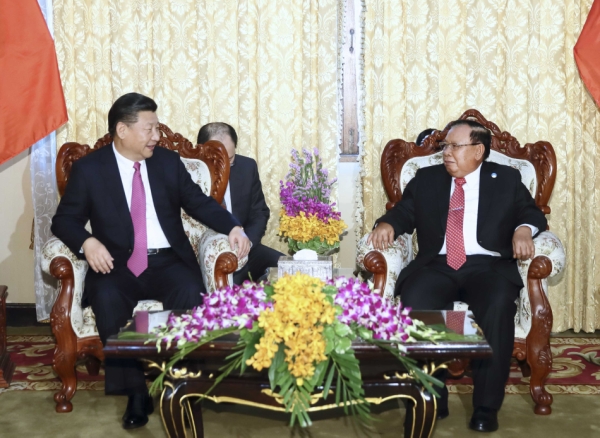 習(xí)近平同老撾人民革命黨中央委員會(huì)總書記、國(guó)家主席本揚(yáng)舉行會(huì)談