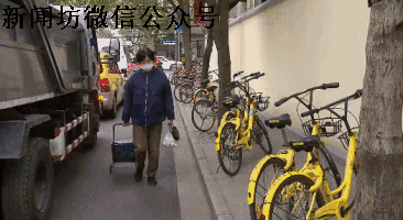 記者調(diào)查共享單車亂停放:員工接受采訪被當(dāng)場開除
