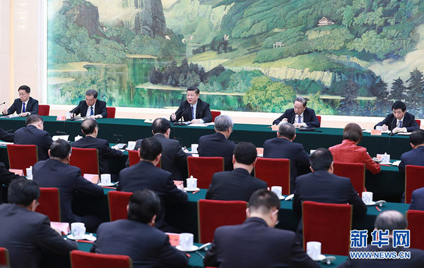 2月6日，習(xí)近平、俞正聲、汪洋、王滬寧、韓正等在北京人民大會(huì)堂同黨外人士座談并共迎新春。