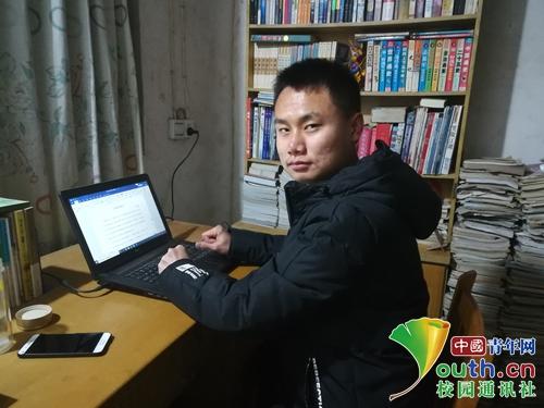 高校畢業生1個月寫13萬字記錄大學時光:致敬青春