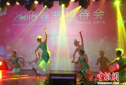 圖為傣族舞蹈《有一個(gè)美麗的地方》。　林永傳 攝