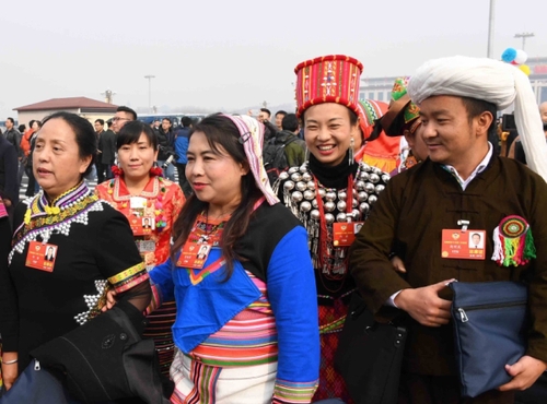 （3）全國政協(xié)十三屆一次會議開幕