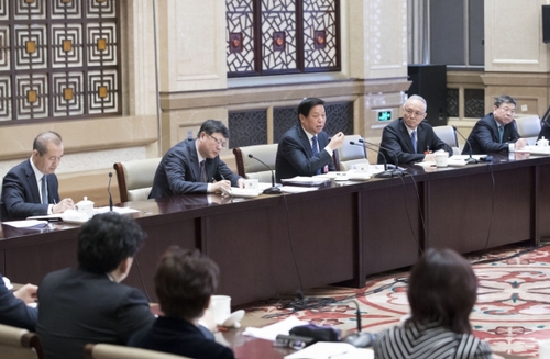 3月7日，中共中央政治局常委栗戰書參加十三屆全國人大一次會議北京代表團的審議。