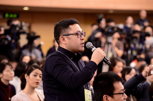 哈薩克斯坦國(guó)際通訊社記者提問(wèn)
