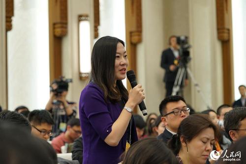 新華社記者提問 人民網記者 趙鐸 攝