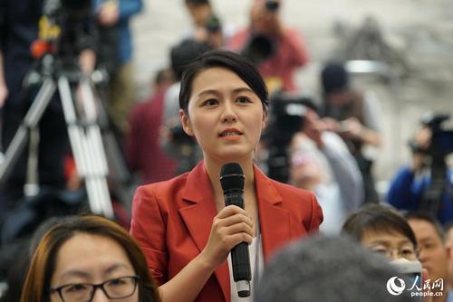 央視臺、央視網記者提問 人民網記者 趙鐸 攝