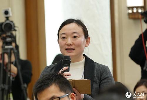 中國國際廣播電臺記者提問 人民網記者 趙鐸 攝