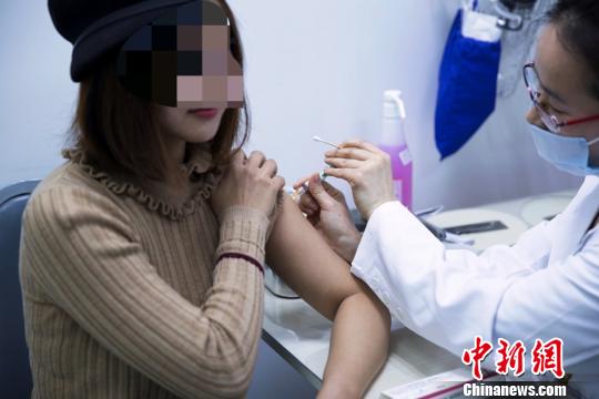 四價(jià)HPV疫苗上海首度開針完善宮頸癌三級預(yù)防體系