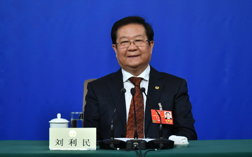 全國政協(xié)委員、教育部原副部長、總督學、中國教育國際交流協(xié)會會長劉利民。人民網(wǎng)記者 于凱 攝