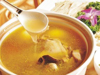 肉湯精華多 肉渣沒營養這說法對嗎?