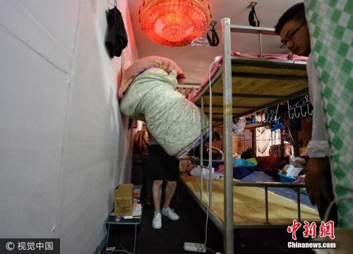 資料圖：北京全面整治拆除群租房。圖片來源：視覺中國