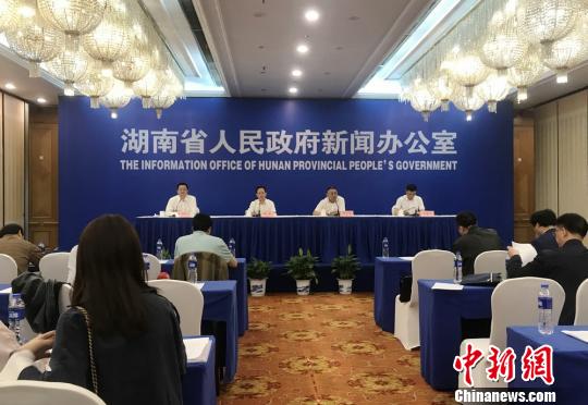 湖南發布“18條新政”鼓勵高校畢業生基層就業