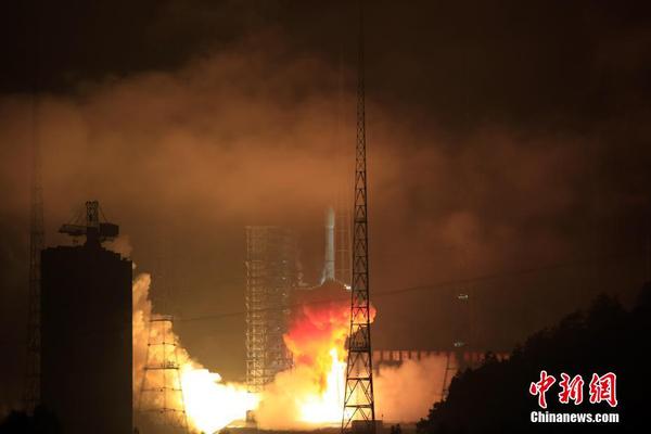 北京時間5月4日0時06分，長征三號乙運載火箭在西昌衛(wèi)星發(fā)射中心發(fā)射升空，將亞太6C衛(wèi)星（APSTAR-6C）成功送入太空預定軌道。亞太6C衛(wèi)星將服務“一帶一路”建設，進一步提升亞太地區(qū)衛(wèi)星通信、廣播服務能力。