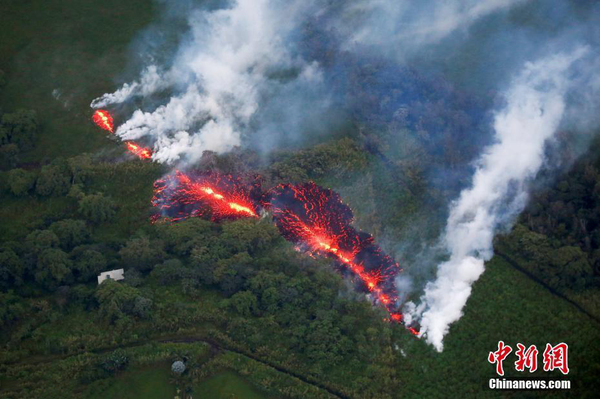 夏威夷火山持續噴發 再現新裂縫