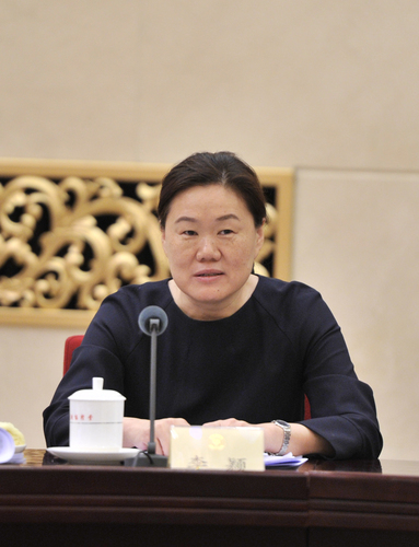 李穎