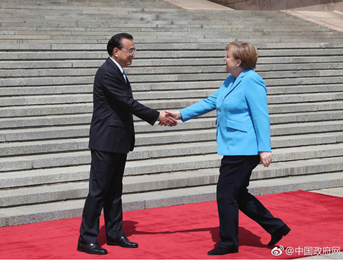 李克強歡迎默克爾訪華 就中德中歐關系交換意見