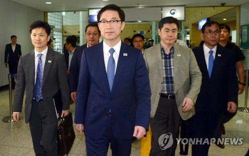 韓官員赴開城為籌設韓朝共同聯(lián)絡事務所查看設施