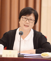 政府要帶頭講法治，履行生效法律文書