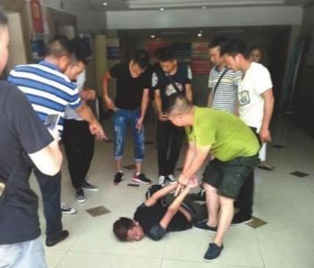 販毒人員被抓獲。