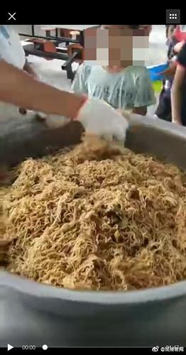 河南大曹小學(xué)提供問(wèn)題午餐 該校疑2年前就被舉報(bào)過(guò)