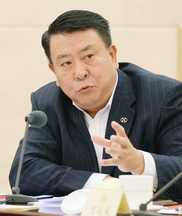 關(guān)注動(dòng)力電池產(chǎn)業(yè)鏈完善和交通政策配套