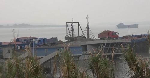 圖2：安慶市江豚自然保護區緩沖區存在生產碼頭