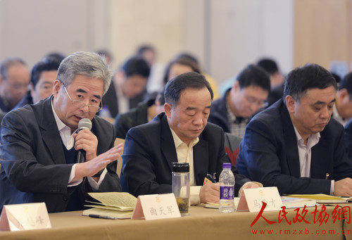 曲天軍委員在“實施鄉村振興戰略 推進美麗鄉村建設”聯組會上就鄉村特色建設發表建議_副本