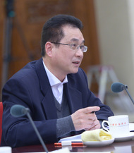 加強(qiáng)培養(yǎng)復(fù)合型人才隊(duì)伍建設(shè)