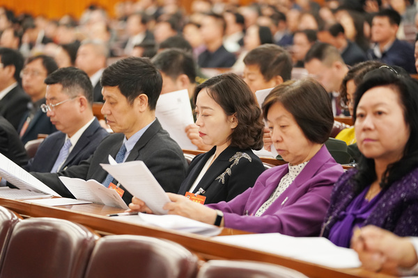 2019年3月3日下午3時，全國政協十三屆二次會議在人民大會堂開幕。   本報記者 賈寧攝1
