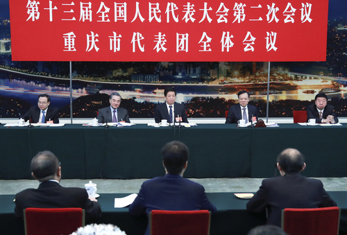 3月9日，中共中央政治局常委、全國人大常委會委員長栗戰書參加十三屆全國人大二次會議重慶代表團的審議。新華社記者 龐興雷 攝