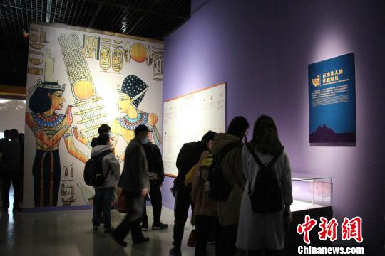 此次展覽由山東博物館主辦，意大利佛羅倫薩國立考古博物館協辦，將持續至6月21日?！≮w曉 攝