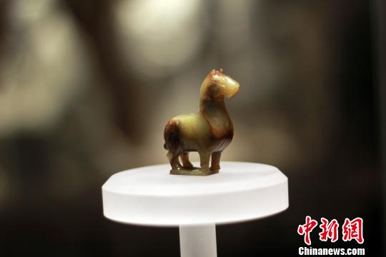 孔子博物館5月10日起正式帶觀眾試運(yùn)行，商周十供、黃玉馬等最為珍貴的孔府舊藏揭開(kāi)神秘面紗。　王飛 攝