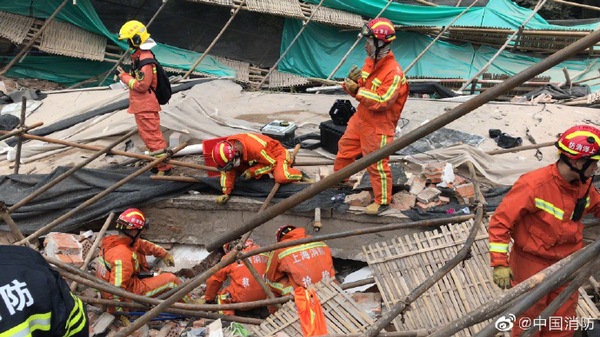 上海建筑倒塌事故：救出11人 救援還在緊張進行中