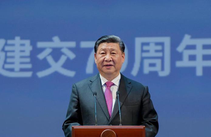 習近平和俄羅斯總統普京共同出席中俄建交70周年紀念大會并觀看文藝演出