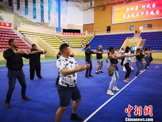 體驗武當(dāng)武術(shù)?；顒又鬓k方提供